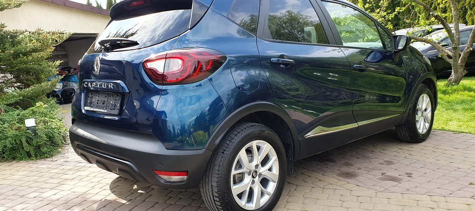 Renault Captur cena 57999 przebieg: 105000, rok produkcji 2019 z Pasłęk małe 352